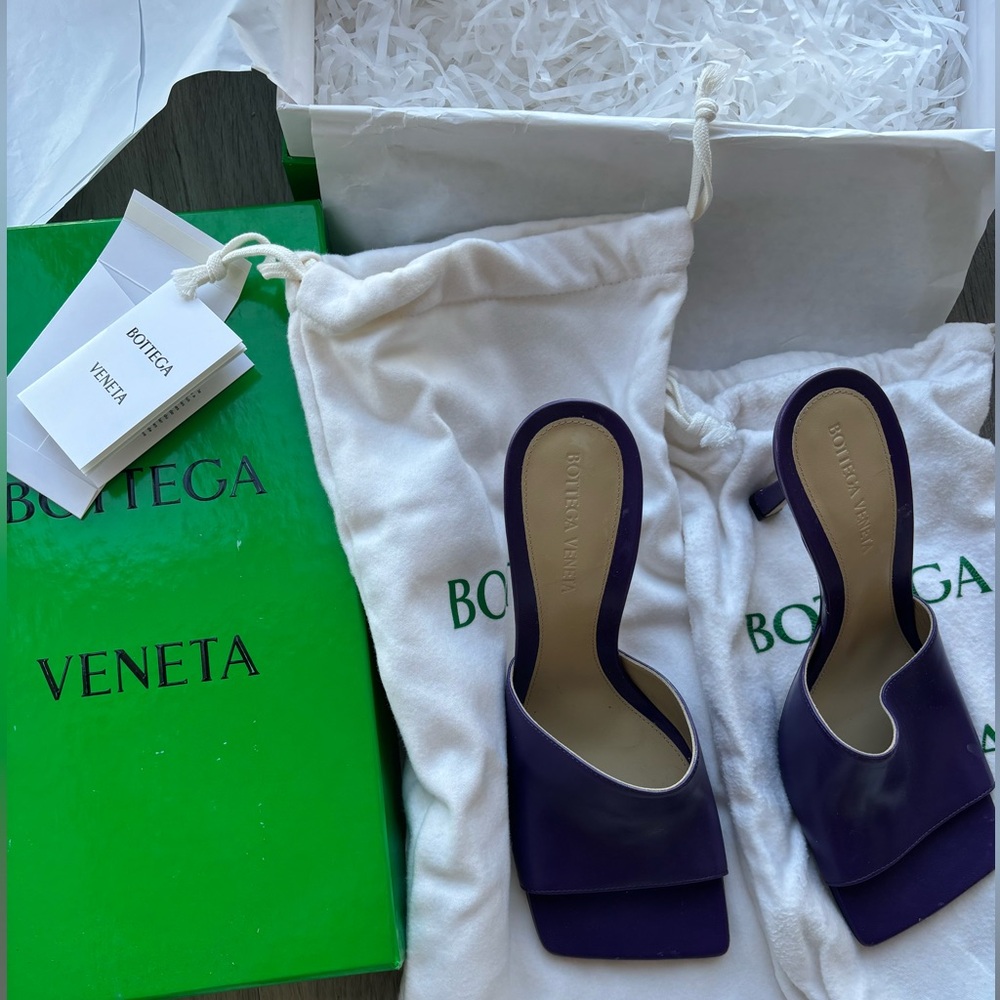 Deep Purple Bottega Veneta Leather Stretch Mules